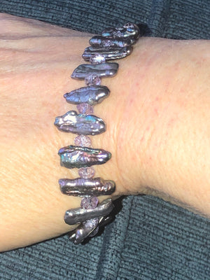 Vintage baroque black / purple pearl beads bracelet sterling silver 925 Abstract uneven shaped beaded Iridescent Unusual