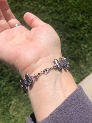 Vintage baroque black / purple pearl beads bracelet sterling silver 925 Abstract uneven shaped beaded Iridescent Unusual
