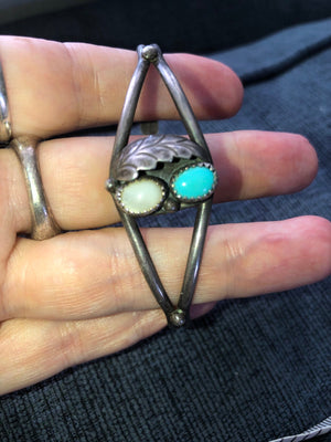 Vintage Native American Indian turquoise mop Cuff bracelet 925 Navajo Sterling Silver Southwestern