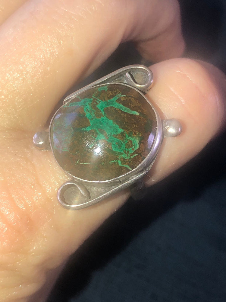 Beautiful turquoise native American ring sterling silver size 8