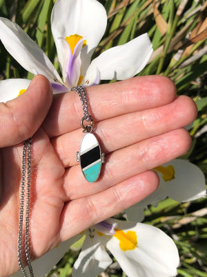 Vintage Native American Indian turquoise inlaid sterling silver pendant chain mop black onyx reversible