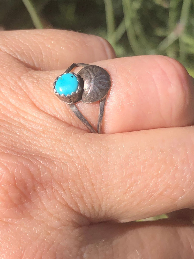 Vintage Native American Indian turquoise sterling silver ring Size 6.5