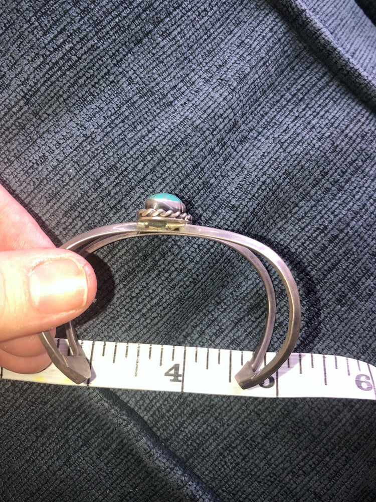 Vintage Native American turquoise sterling silver cuff bracelet 925
