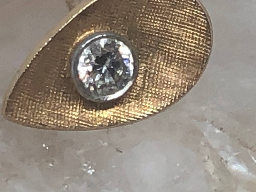 Antique art deco vintage hat pin With beautiful diamond approx .20 points 14kt yellow gold 14 karat