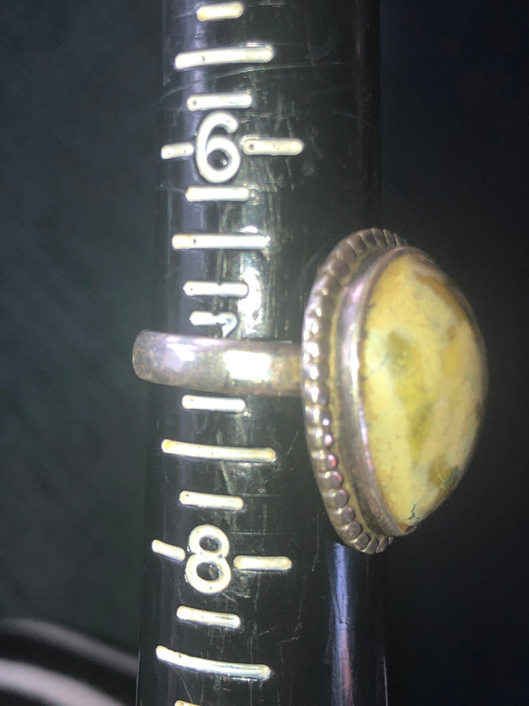 Unusual green gemstone turquoise? Avocado agate? Sterling silver 925 ring teardrop Size 7