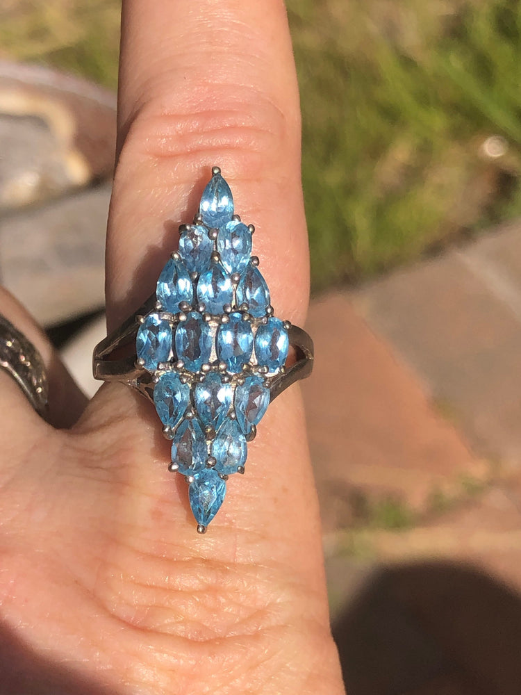 Beautiful blue topaz gemstone ring diamond shape statement Size 7.5 stunning