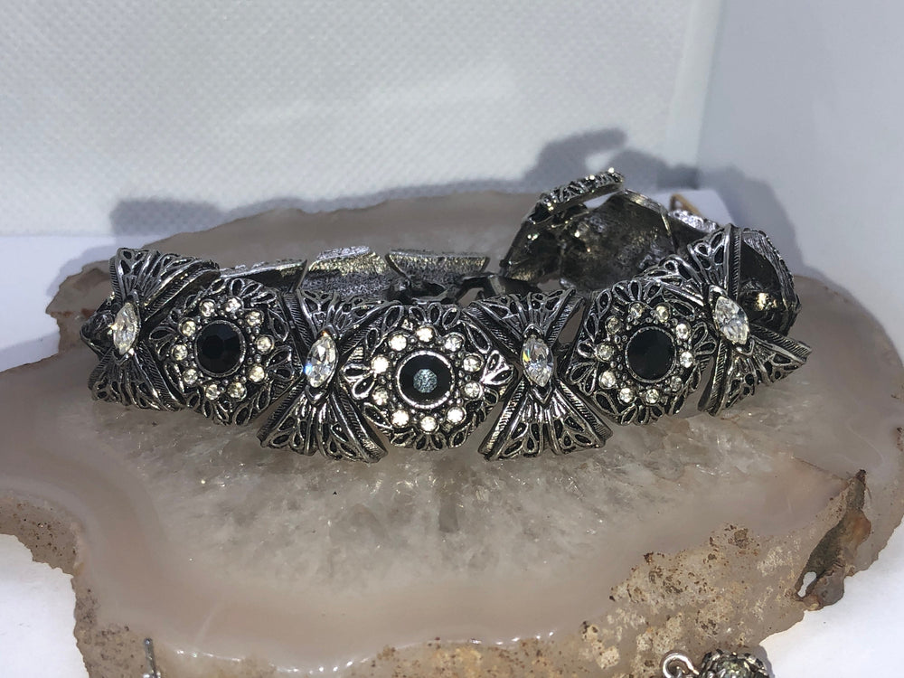 Vintage rhinestone art deco black Silver tone 14 karat white gold shell 14kgs Link bracelet