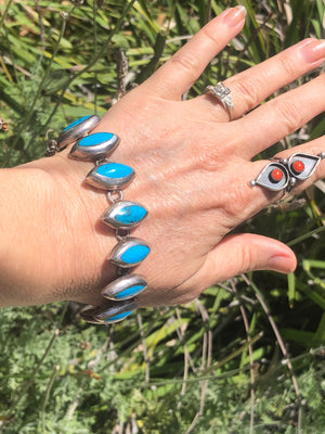 Fabulous Vintage Taxco Mexico turquoise sterling silver bracelet 925 native southwestern South American over 52 grams 8 Inches