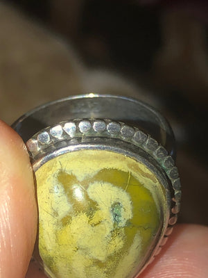 Unusual green gemstone turquoise? Avocado agate? Sterling silver 925 ring teardrop Size 7
