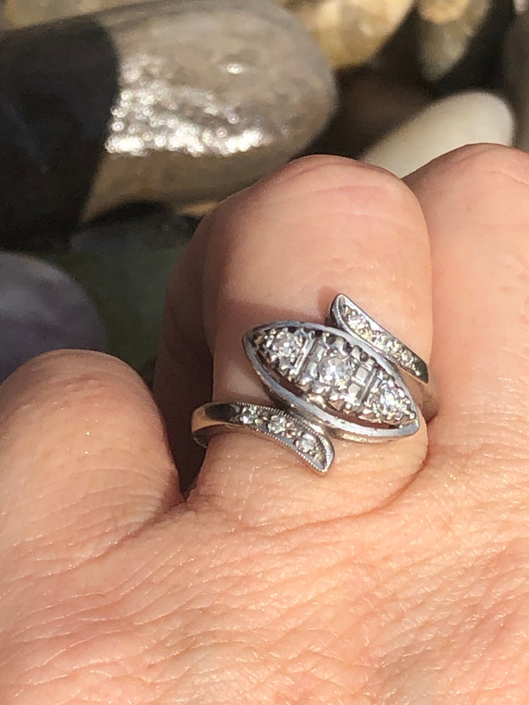 Antique art deco diamond ring 14 karat white gold 14kt kt 5.75