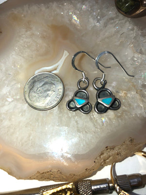 Vintage Native American Indian turquoise sterling silver earrings zuni