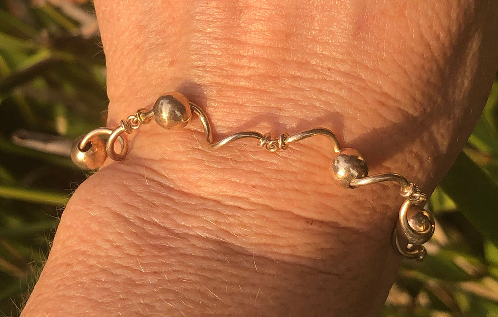Vintage Spiral bracelet with sliding beads Sterling silver 925 unique and unusual modernist 7.25 inches long