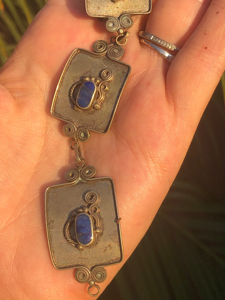 Beautiful lapis lazuli Silver tone bracelet appears tribal vintage