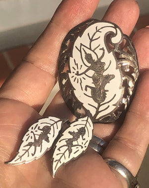 Stunning sterling silver white enamel Siam set brooch and clip on earrings Thai Vintage antique