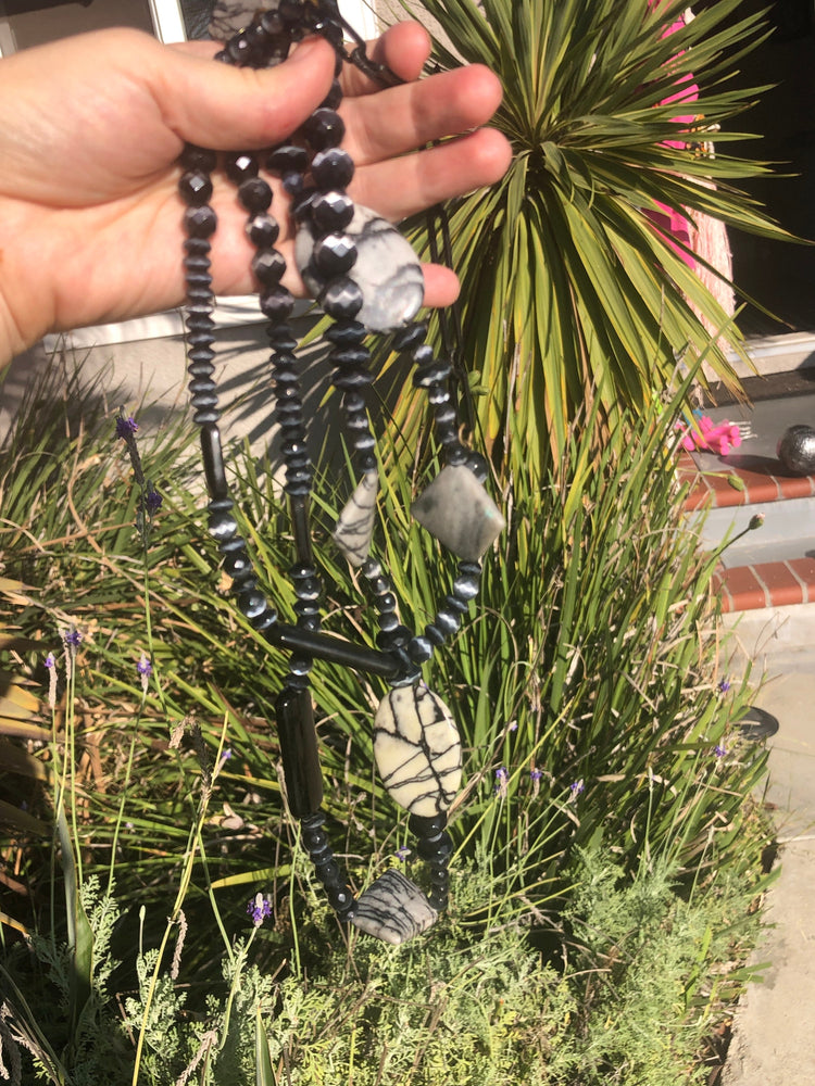 Beautiful designer Erickson Beamon black/gray gemstone Crystals/glass long beaded necklace costume