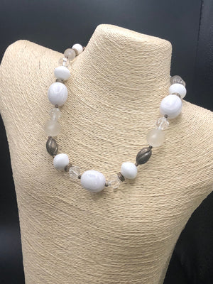 Vintage dauplaise Beaded necklace white swirl barrel and clear acrylic Lucite Silvertone Costume cocktail