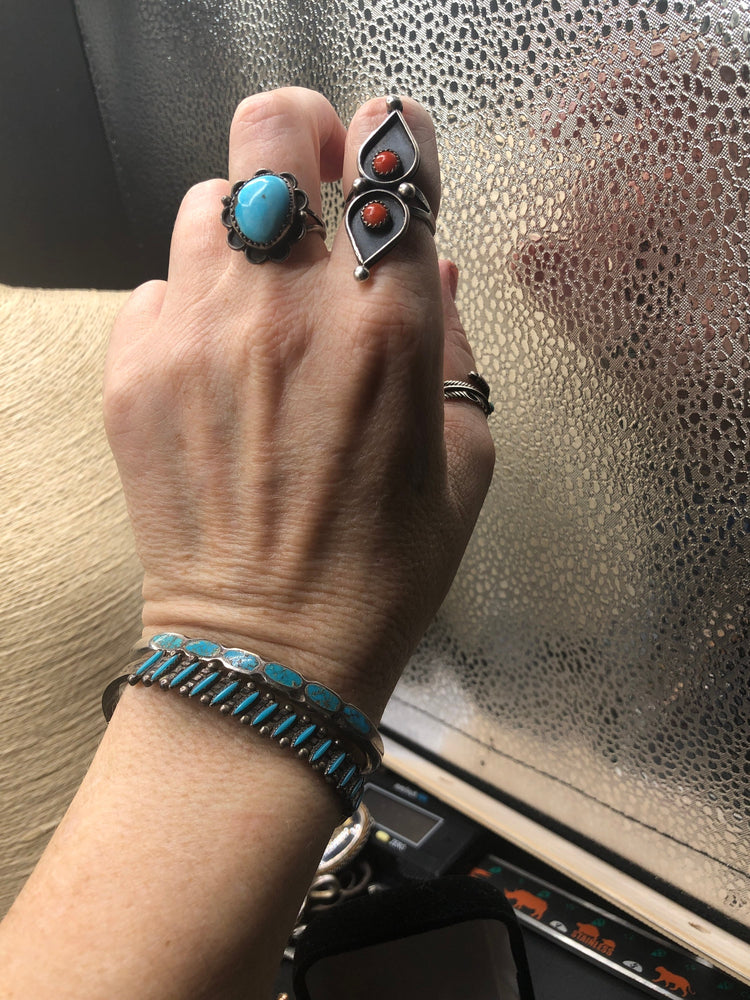 Vintage Native American Indian turquoise gemstone  southwestern Size 7.25 Sterling silver