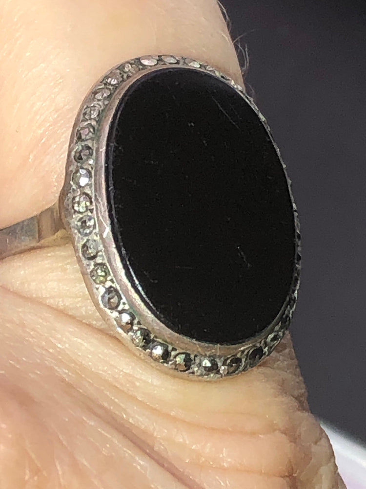 Antique Art Deco 835 silver big black onyx surrounded by marcasite rings size 7