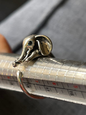 Adorable elephant Silvertone ring wrap 7.5 to 8.5