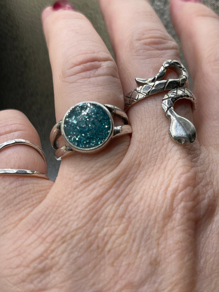 Sterling silver 925  blue sparkly Enamel ring size 6.75