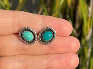 Vintage Native American Indian turquoise Gemstone studs earrings Southwestern Sterling Silver Silver