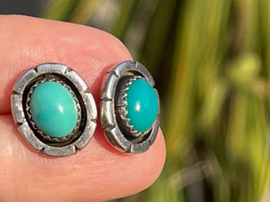 Vintage Native American Indian turquoise Gemstone studs earrings Southwestern Sterling Silver Silver