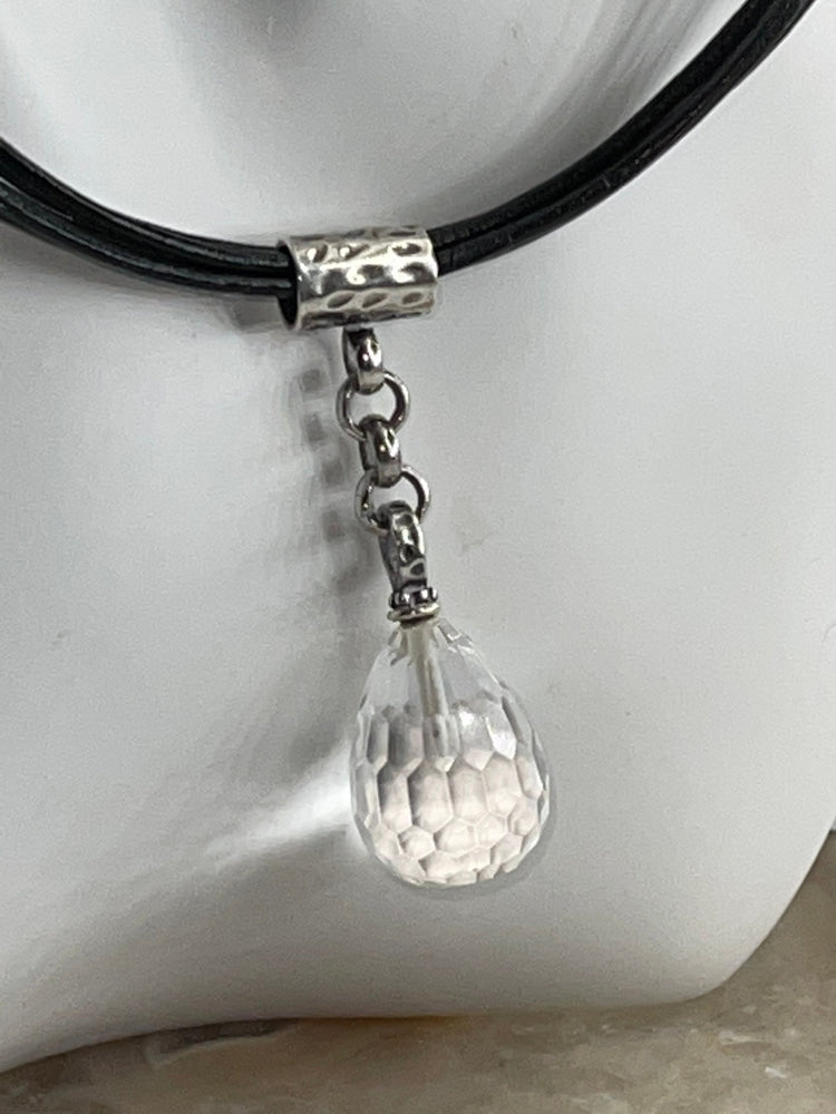 Silpada da Sterling Silver Rock -Quartz Crystal Pendant Necklace Black Leather Cord and Sterling Silver