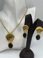 Vintage Gold Tone Black Onyx Stones Clip on Earrings & Pendant