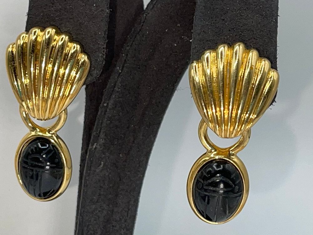 Vintage Gold Tone Black Onyx Stones Clip on Earrings & Pendant