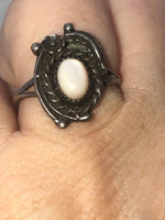 Vintage Native American Indian MOP Ring - Sterling Silver Squash Blossom Old Pawn Mother of Pearl Size 6.75
