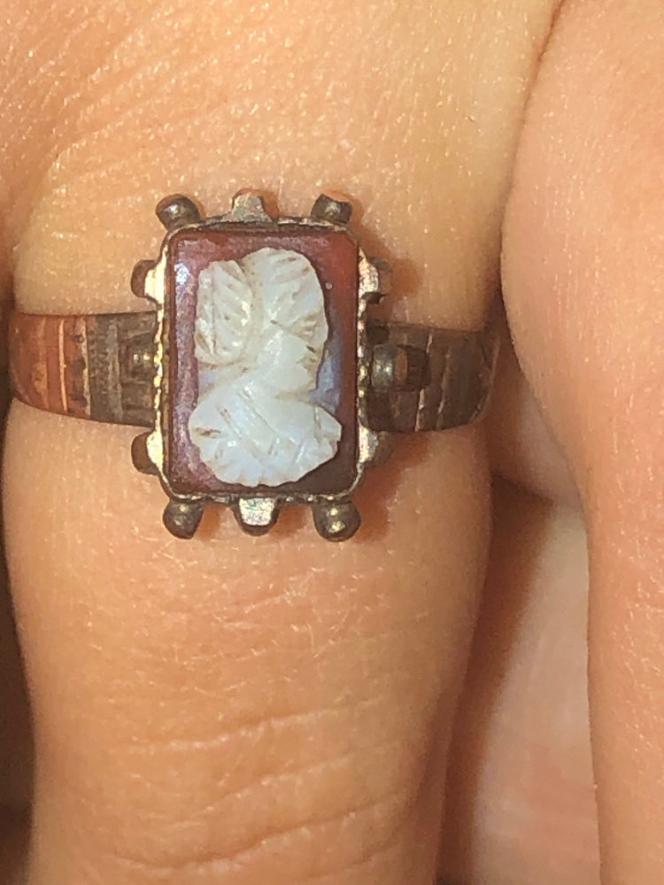 Victorian 10 Karat Yellow Gold Carnelian Shell Gemstone Carved Cameo Ring Babys Children’s Child’s Size Split Band 10KT KT Antique Size 1.5