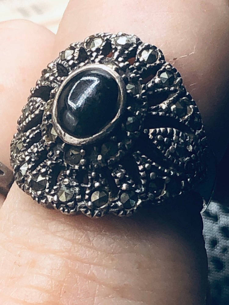 Vintage antique art deco marcasites and black onyx sterling silver ring 925 large. Size 7.75