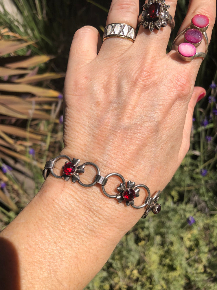 Vintage antique red glass or Garnet gemstone sterling silver link bracelet Art Deco 925