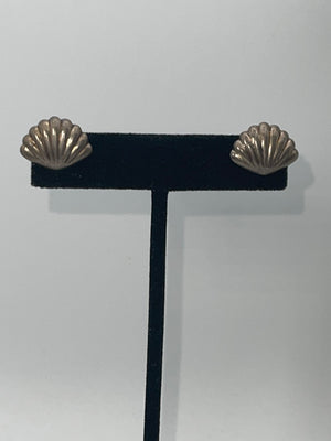 Vintage Clam Shell  Stud Earrings Sterling Silver 925