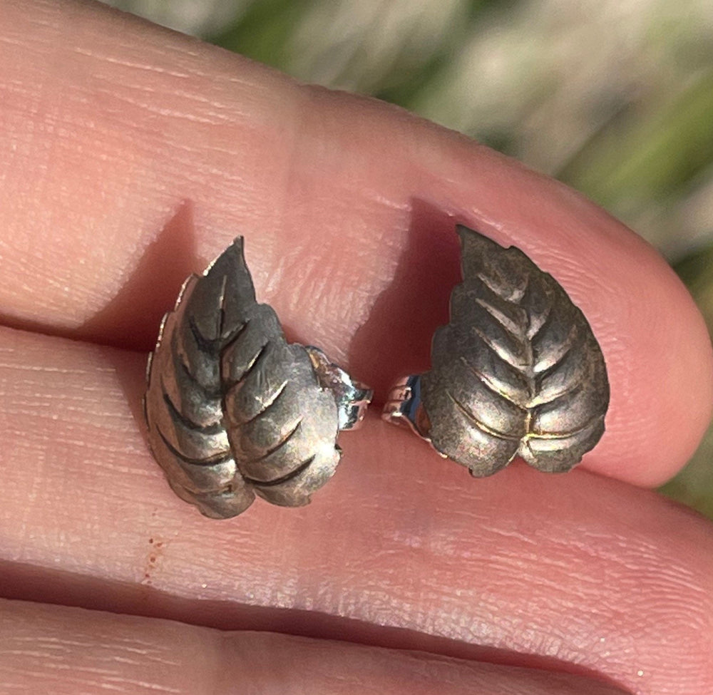 Vintage Sterling Silver 925 Stud Earrings Leaf Leaves