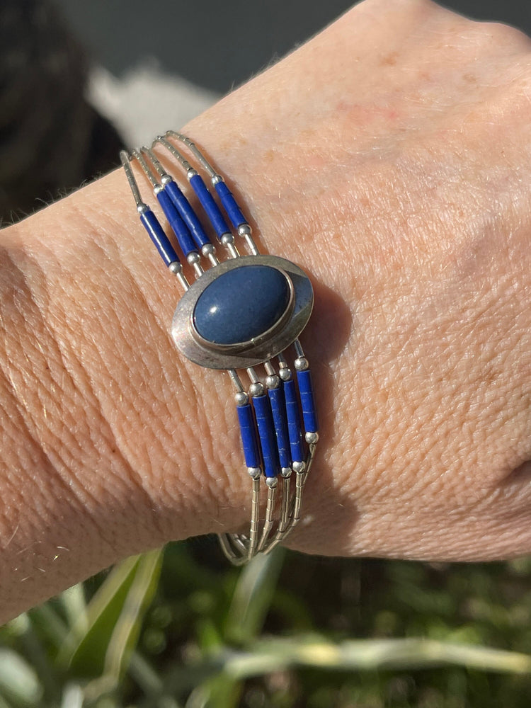 Vintage Southwestern Sterling Silver Bracelet Liquid Silver Lapis Lazuli Native American 7.25 Inches
