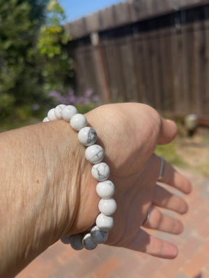 Lovely White Buffalo/ White Turquoise Ball Beaded Stretch Designer Bracelet Peyote Bird Sterling Silver