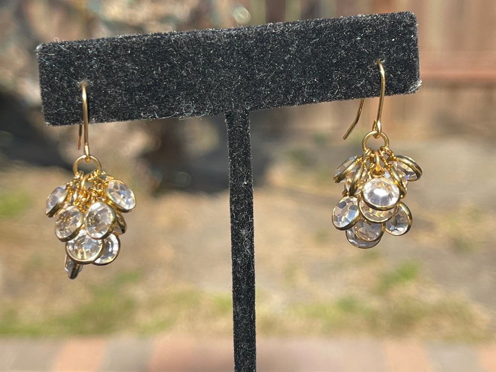 Vintage Beautiful Bezel Set Clear Crystal Cluster Earrings Gold Tone Monet