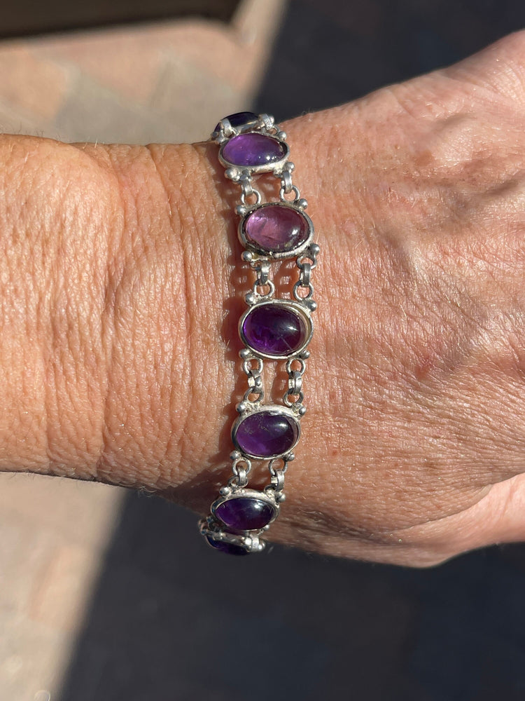 Beautiful Deep Purple Amethyst Gemstone Bracelet Sterling Silver 925 Toggle clasp 8.25 inches long