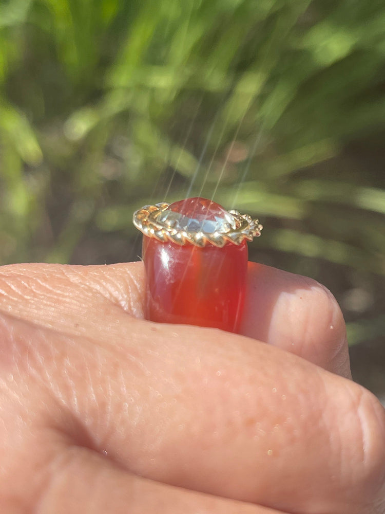 Vintage Stunning Carnelian Band Ring w Big Prasiolite Center Stone Set in Solid 14k Yellow Gold Rare and Unusual Sz 5.25