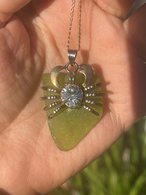 Vintage Green Seaglass Crab Crystal Pendant Necklace w Chain Unusual Sea Glass Rhinestone Tropical- Ocean Gold Over Silver