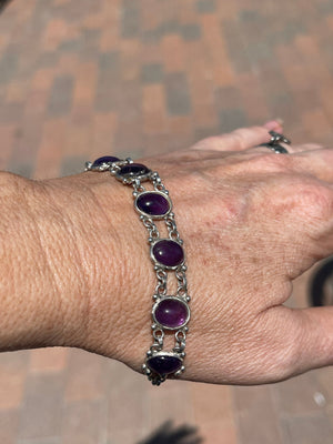 Beautiful Deep Purple Amethyst Gemstone Bracelet Sterling Silver 925 Toggle clasp 8.25 inches long