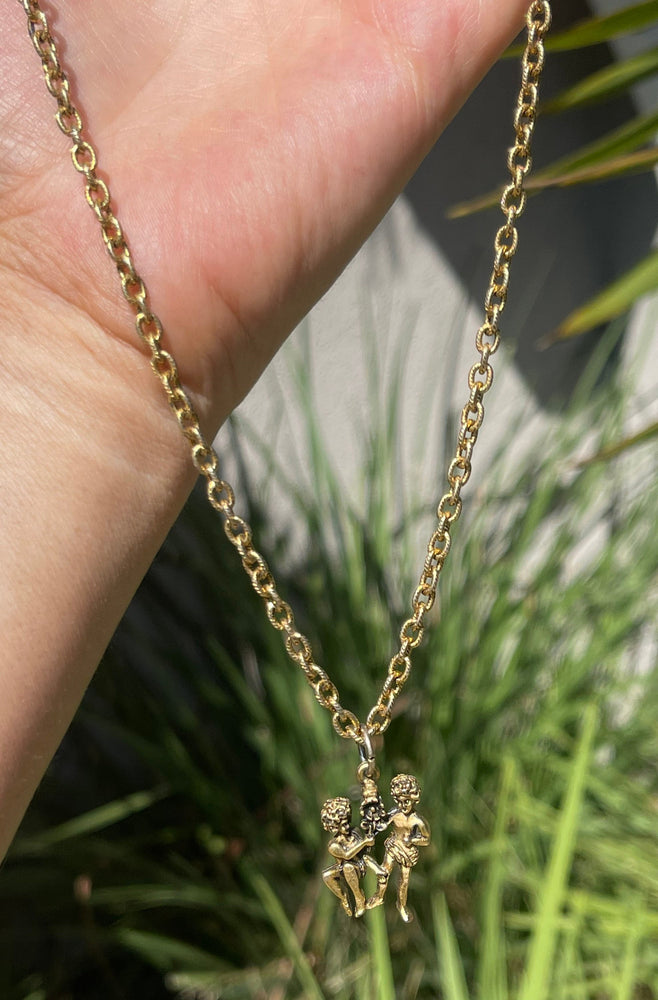 Vintage Designer Elizabeth Cole Yellow Gold Tone Chain Necklace Cherubs/ Angels 19.5 inches
