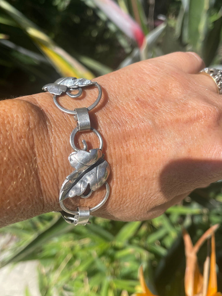Antique Mid Century Modern  Sterling Silver 925  Bracelet JM Joseph Masaniello Grape leaves  Modernist Leaf Link Vintage Piece 7.75 Inches