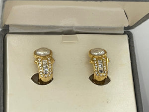 Vintage Designer Nolan Miller Clip On Earrings  Faux Pearl Crystals Beautiful New in Box New in Box