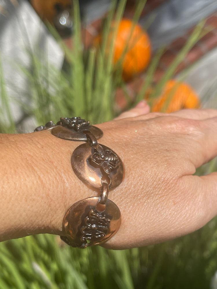 Vintage Solid Copper Link Bracelet w Butterflies & Bees Raised Bugs Insects Butterfly