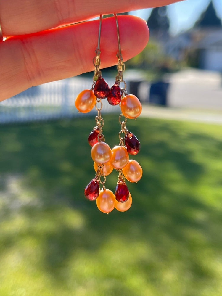 Vintage Solid 14kt Yellow Gold Garnet & Pearls Dangle Earrings Latch Back 14 kt Karat Tear Drop Cluster