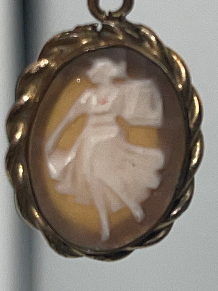 Antique- Vintage Rebecca at the Well Shell Cameo Pendant Necklace w 18kt Gold Plated Chain 12 Kara GF 12kt Gold Filled.