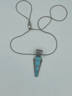 Vintage Sterling Silver 925  Turquoise Southwestern Inlaid Arrowhead Pendant Necklace w Snake Chain