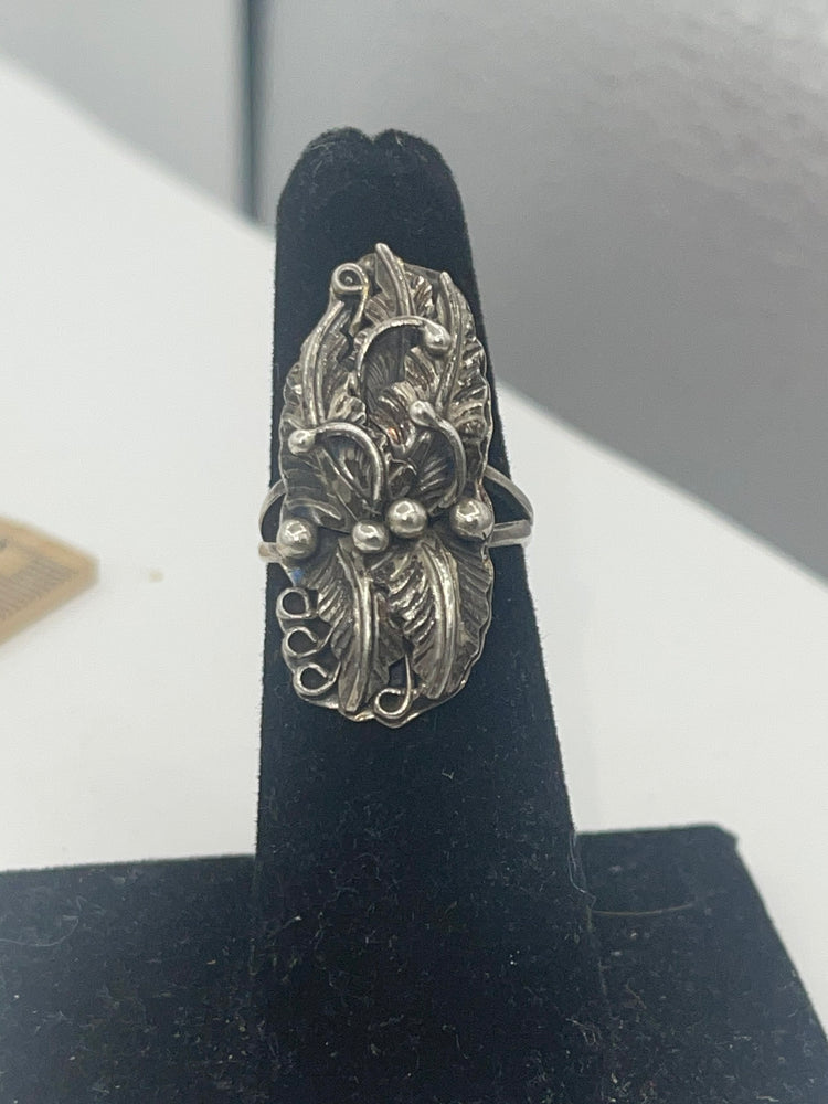 Vintage Sterling Silver 925 Native American Indian Squash Blossom Ring Size 5.5 long Saddle Style Signed K